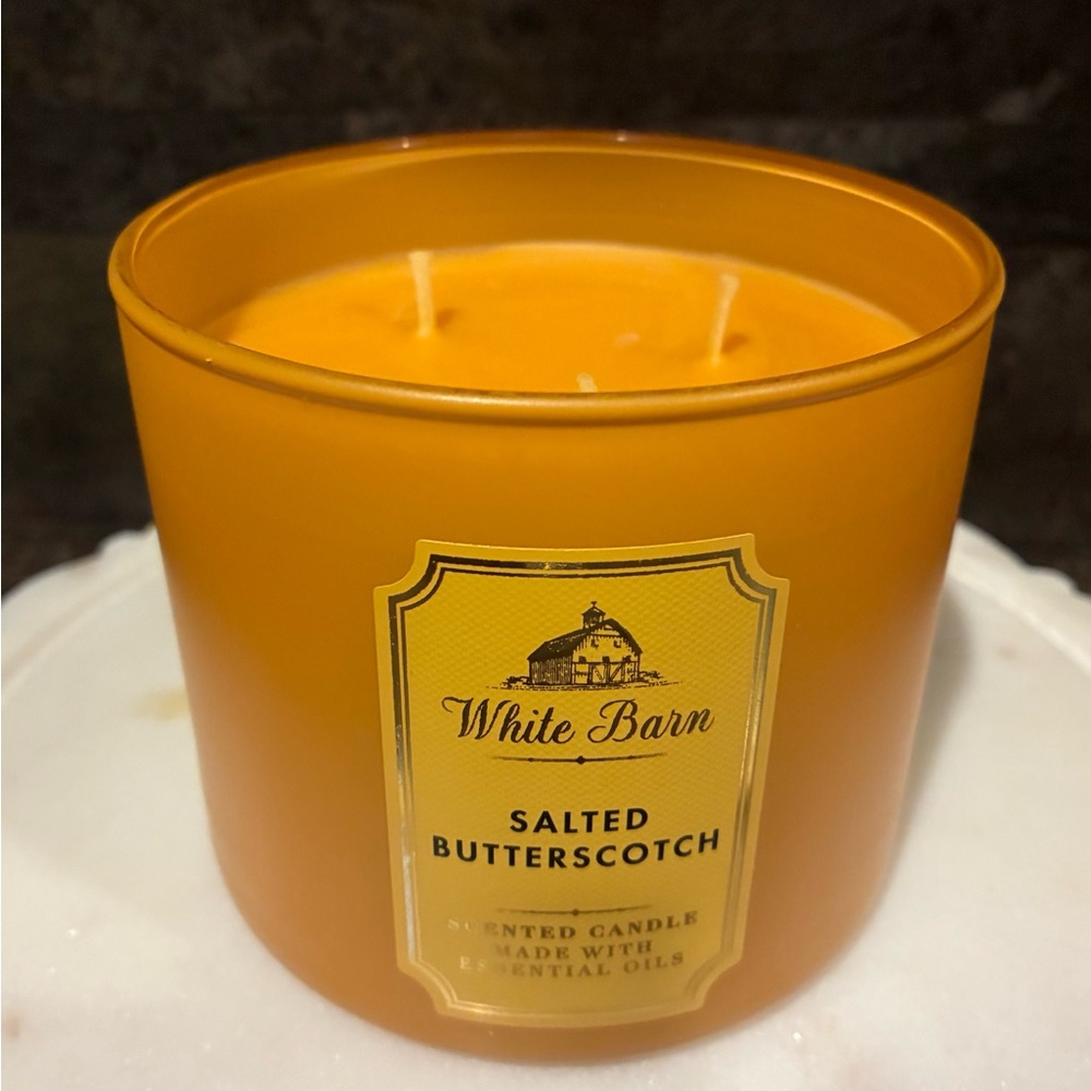 White Barn Salted Butterscotch Scented Candle 🤤🧡